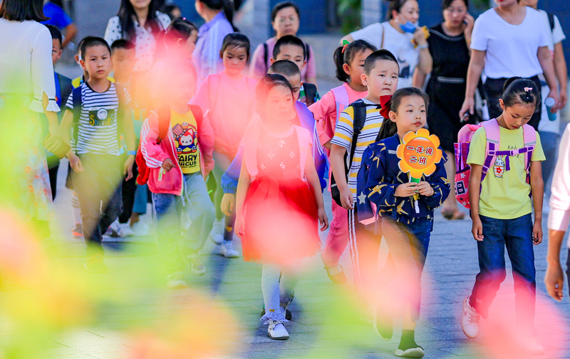 酒泉各中小學：我們開學了！