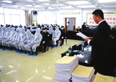 天水秦州區(qū)開審18人涉惡案 被控涉嫌敲詐勒索、尋釁滋事、開設(shè)賭場等