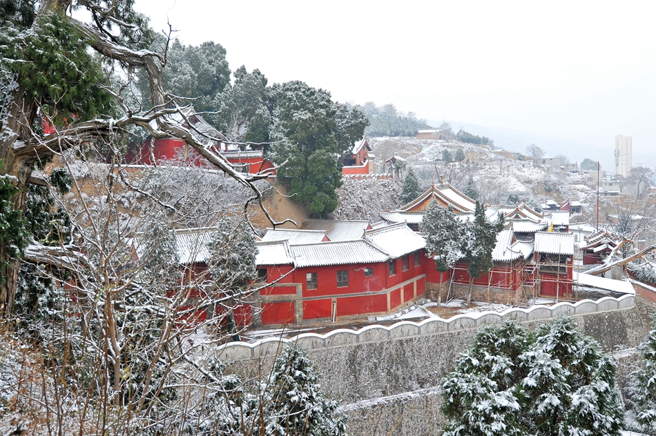 雪后的天水玉泉觀，仿佛回到了古秦州