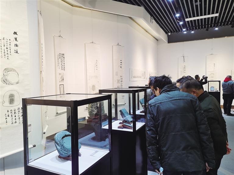 “非遺精品洮硯傳拓題跋藝術(shù)展”開展 洮硯雕刻、傳拓、拓片題跋集中亮相甘肅藝術(shù)館
