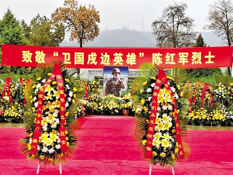 又是一年清明時(shí) 金城嗚咽祭英魂 “紅軍，我們看你來了！”
