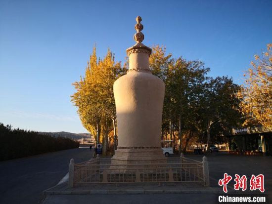 圖為2020年11月，沐浴在晨光中的莫高窟道士塔。(資料圖) 馮志軍 攝