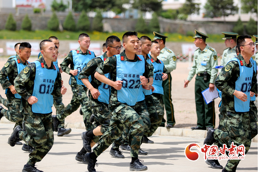 【隴拍客】甘肅武警：沖刺！向著心中的軍校夢