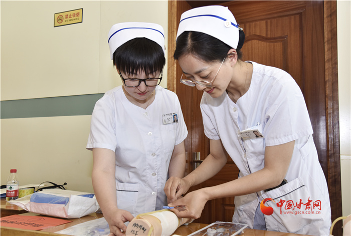 解聘哺乳期女工，違法！法院判決用人單位承擔(dān)雙倍賠償