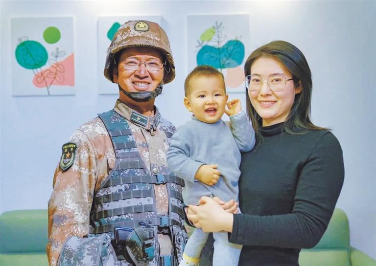 蘭州市退役軍人事務(wù)局舉行清明代祭掃儀式 陳紅軍烈士父親給兒子寫來寄語 “你是祖國的好兒女，也是我們的驕傲”