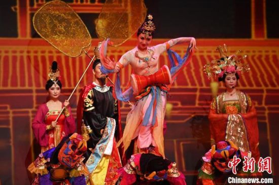 2023年第六屆敦煌文博會期間，系列演藝上演。(資料圖)李亞龍 攝